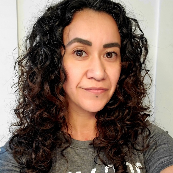 Meet your Posher, Delia - Picture 1 of 1